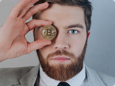 Julian Wolf – Chief Analyst bei Vex Aru Din